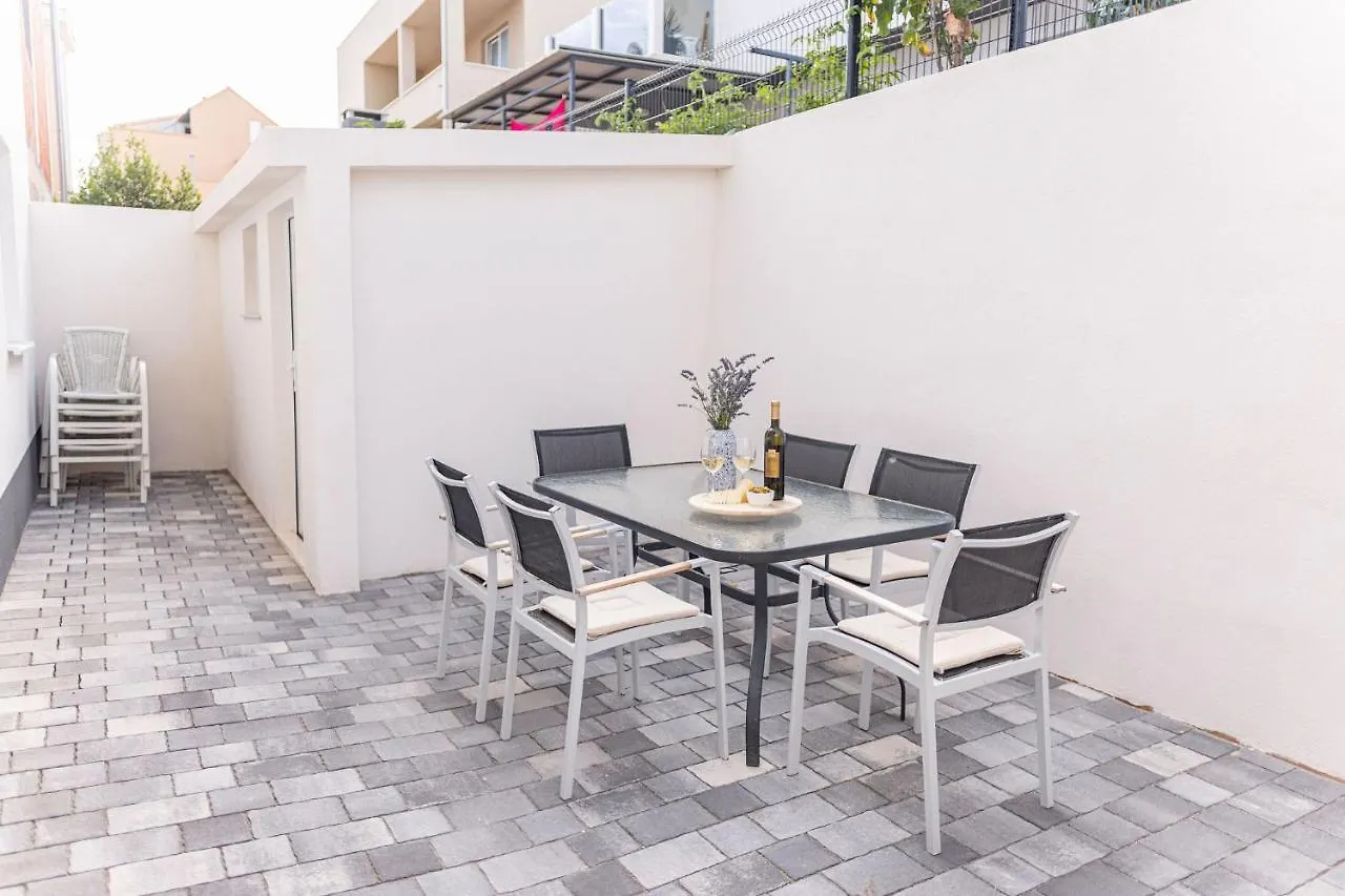 Apartments Veronika Trogir